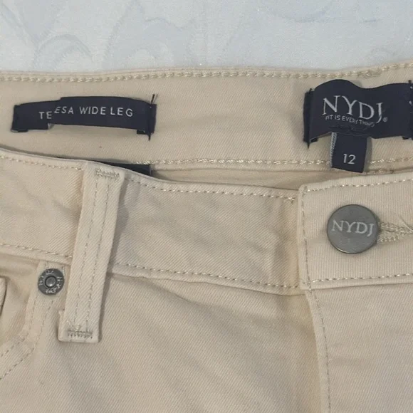 NYDJ Wide Leg Jeans. Ladies Size 12 - Picture 8 of 16